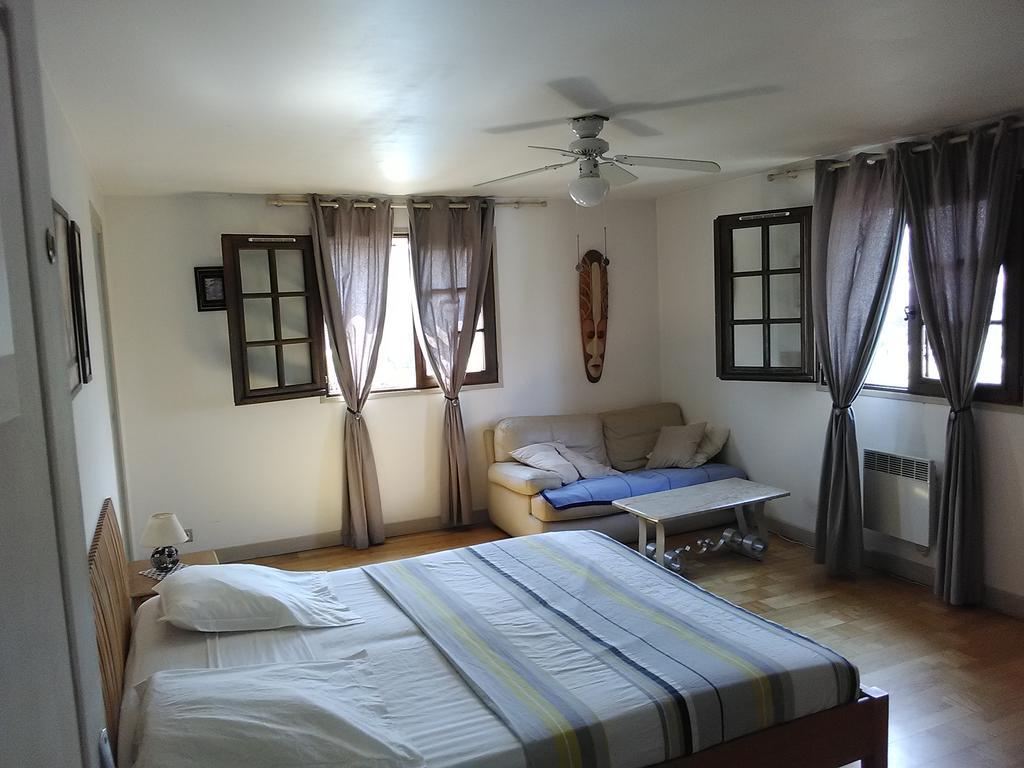 Parfums D'Azur Bed & Breakfast Le Cannet Ngoại thất bức ảnh